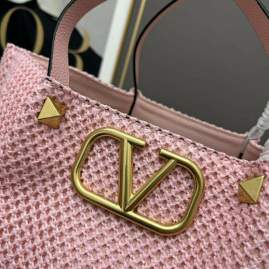 Picture of Valentino Handbags _SKUfw137128340fw